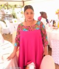 Dating Woman Cameroon to Yaoundé  : Michelle, 39 years